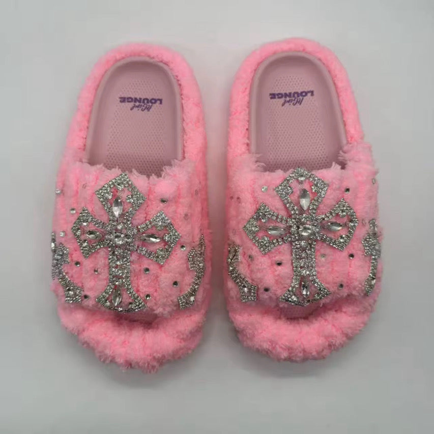 ITGIRL SLIPPERS